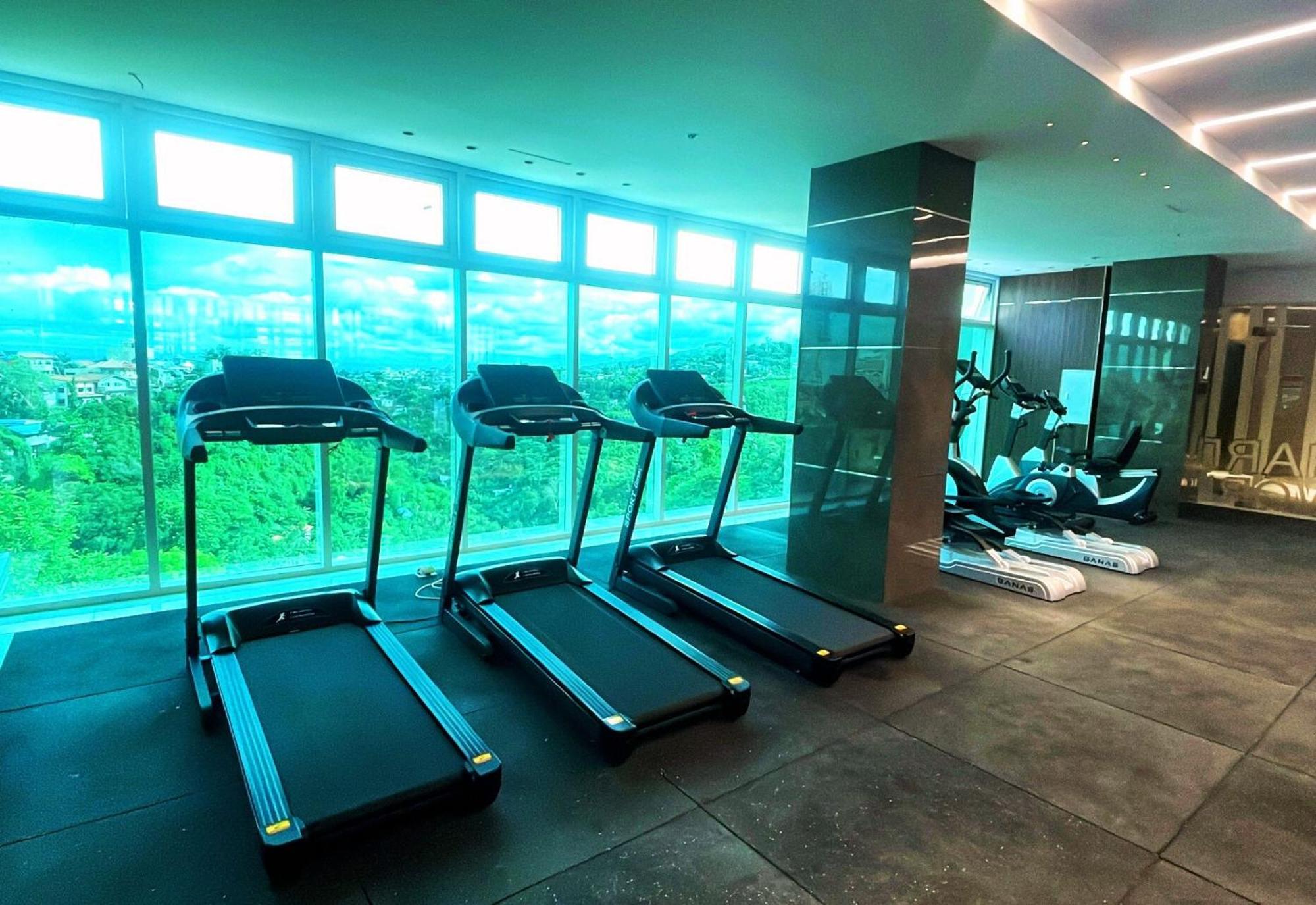 宿务 Hayat Sky Towers酒店 外观 照片
